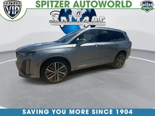 Used 2023 Silver Cadillac Sport image 4