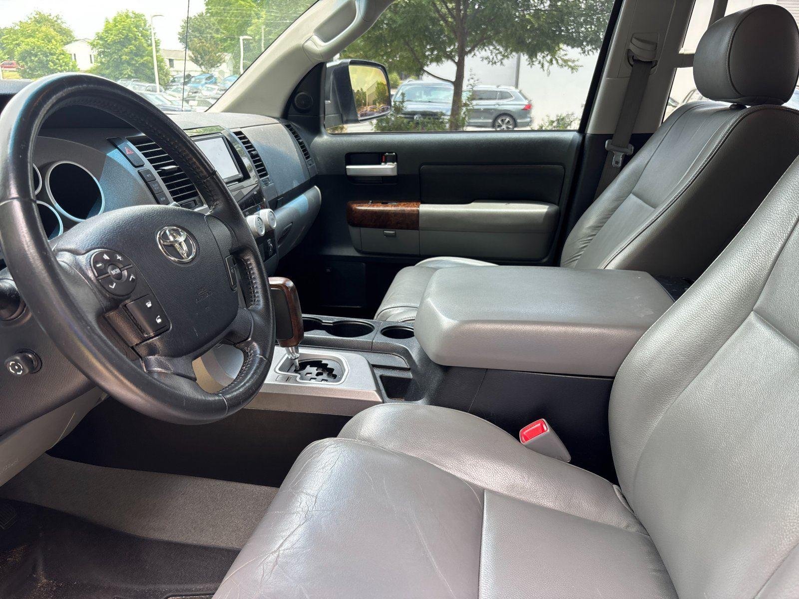 Used 2010 Silver Sky Metallic Toyota LTD image 15