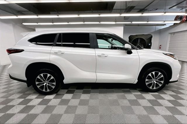 2024 Toyota Highlander XLE - Photo 15