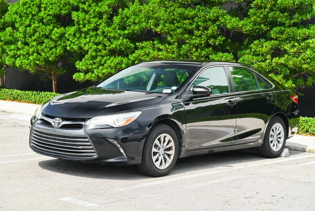 2017 Toyota Camry LE