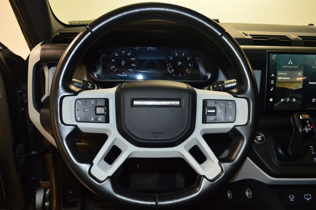 Used 2022 Gray Land Rover XS Edition image 20