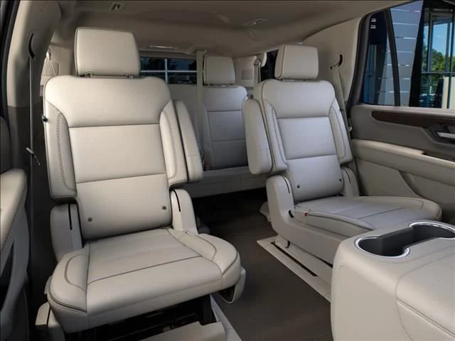 2026 GMC Yukon Denali - Photo 17