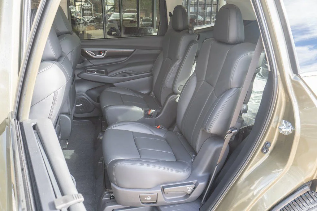 New 2026 AUTUMN GREEN METALLIC Subaru Touring 7-Passenger image 17