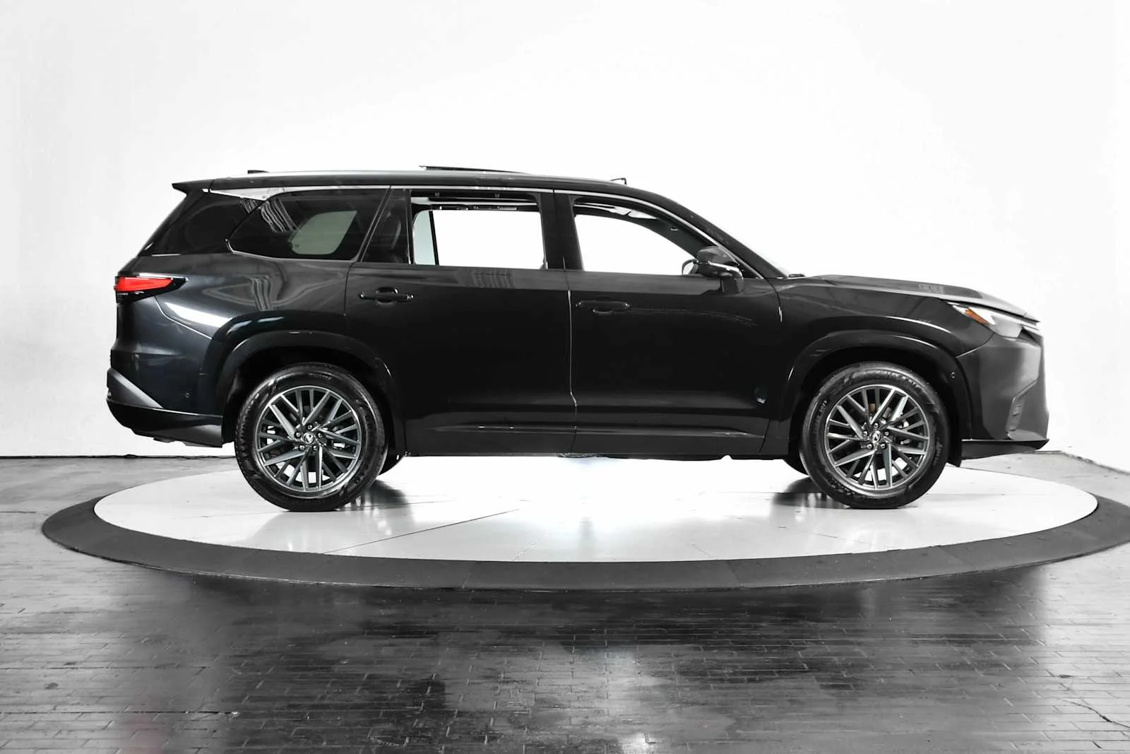 Used 2025 Caviar Lexus Premium image 8