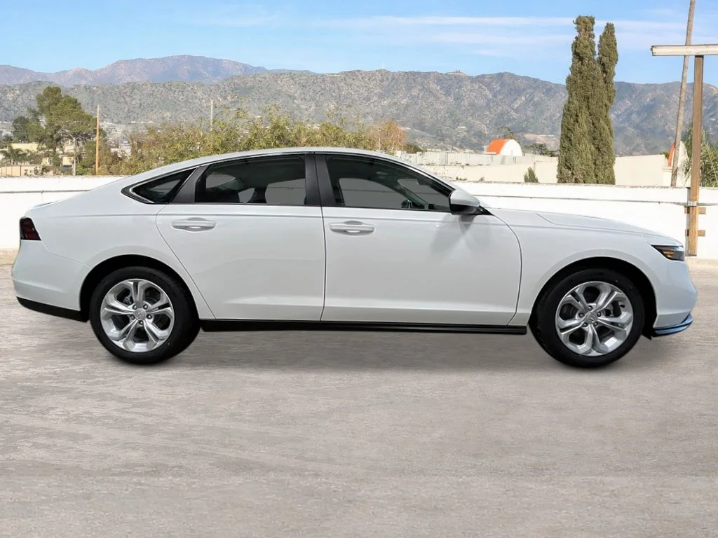 New 2026 Platinum White Pearl Honda LX image 7