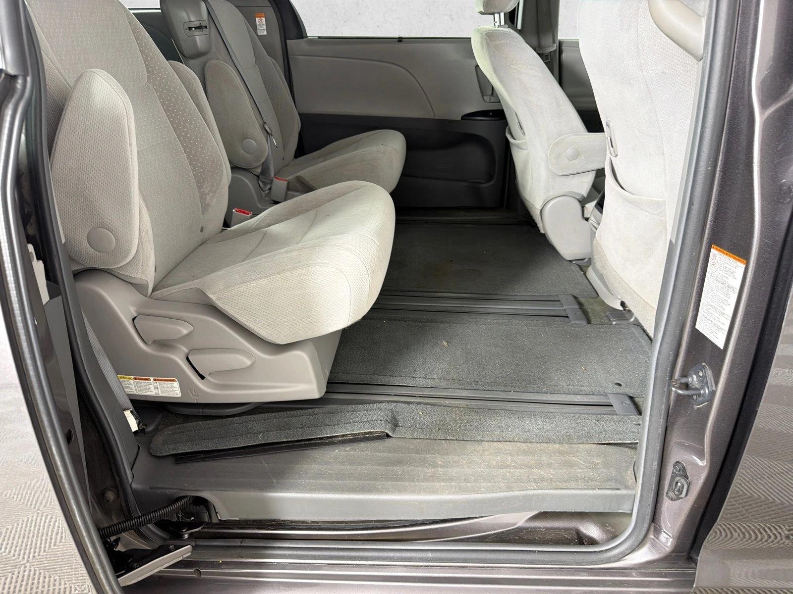 Used 2015 Predawn Gray Mica Toyota LE image 15