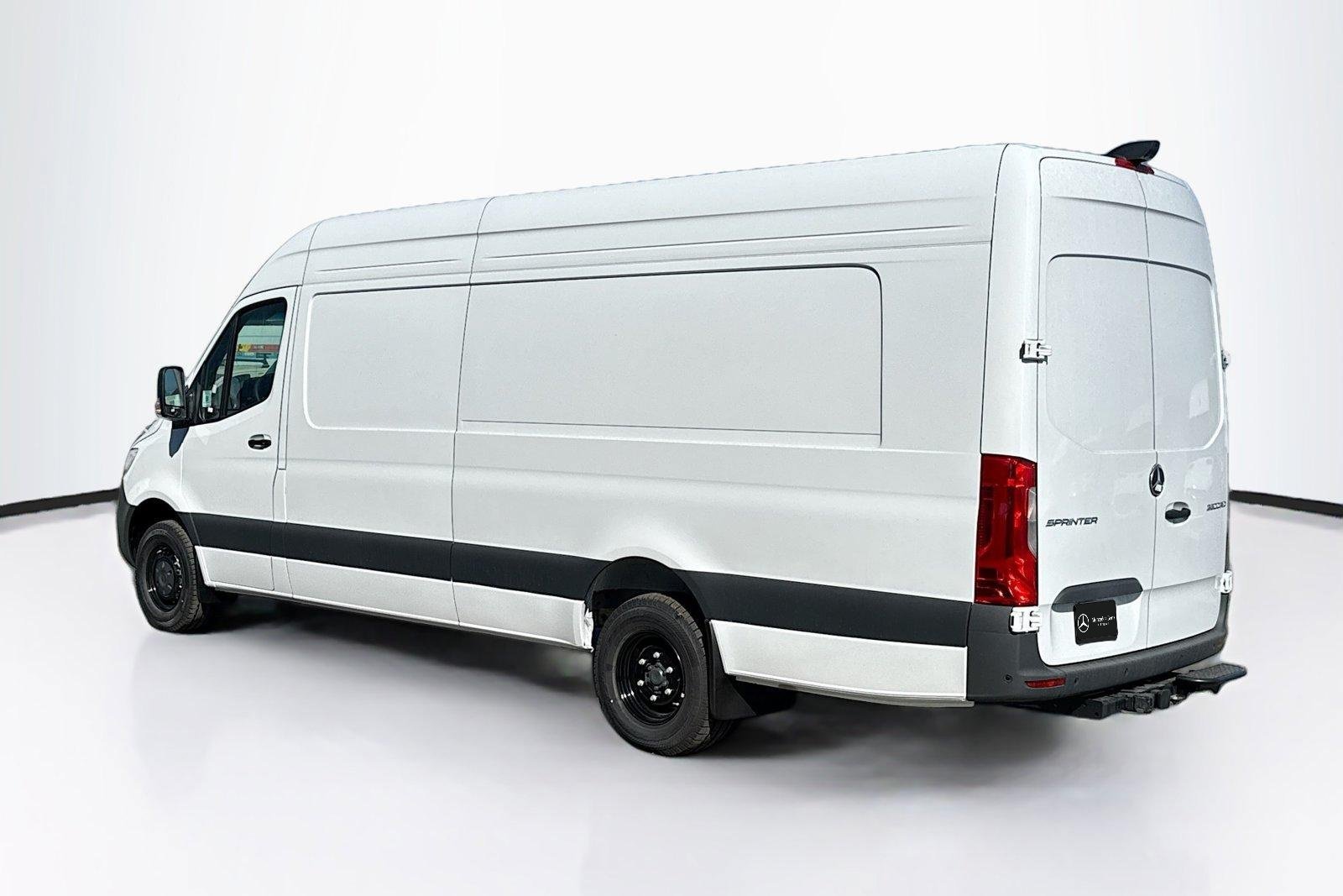 New 2026 Arctic White Mercedes-Benz  image 6