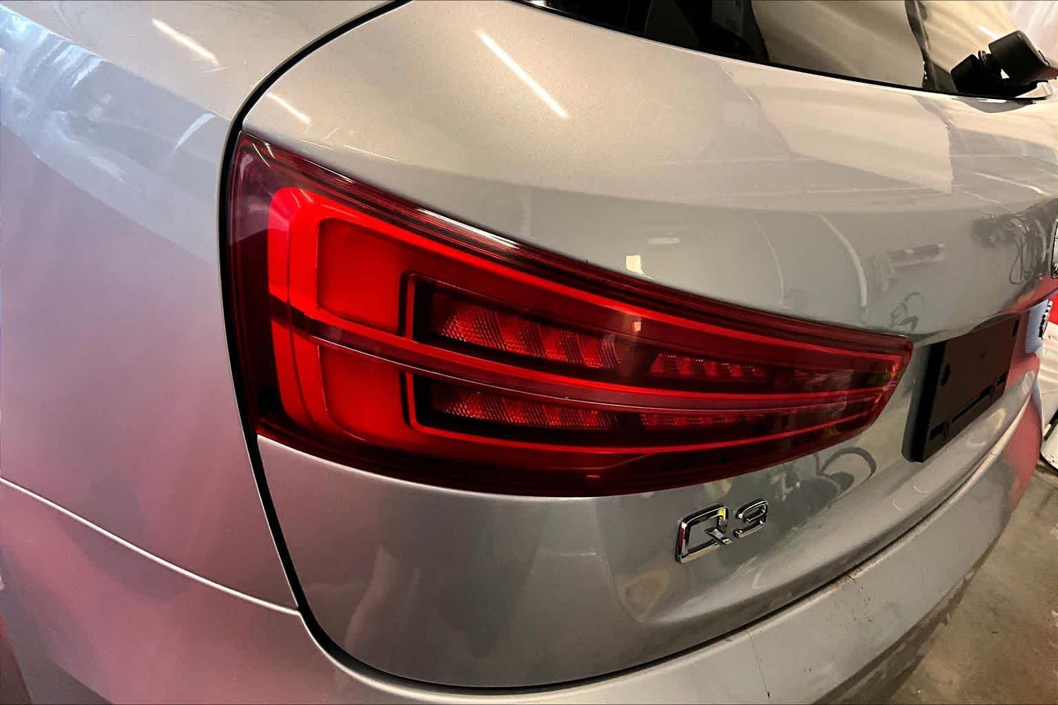 Used 2017 Florett Silver Metallic Audi Premium Plus image 28