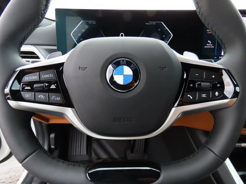 New 2026 White BMW 330i xDrive image 32