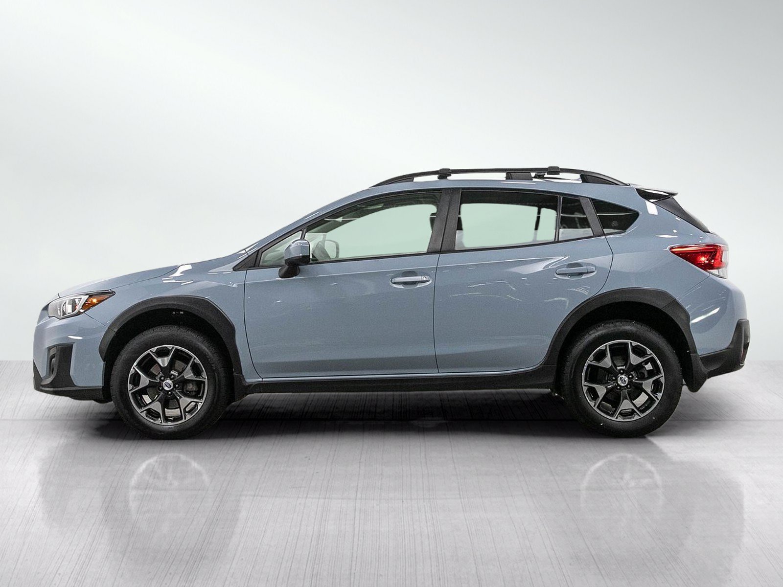 Used 2018 Subaru Crosstrek Premium with VIN JF2GTADC1JH294111 for sale in Burnsville, Minnesota