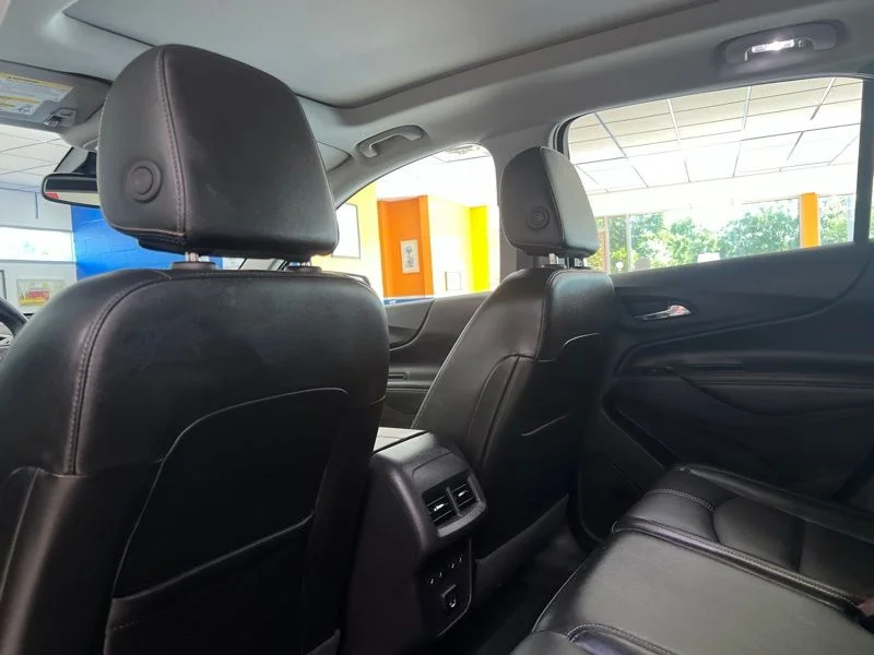 Used 2024 Red Chevrolet Premier image 17