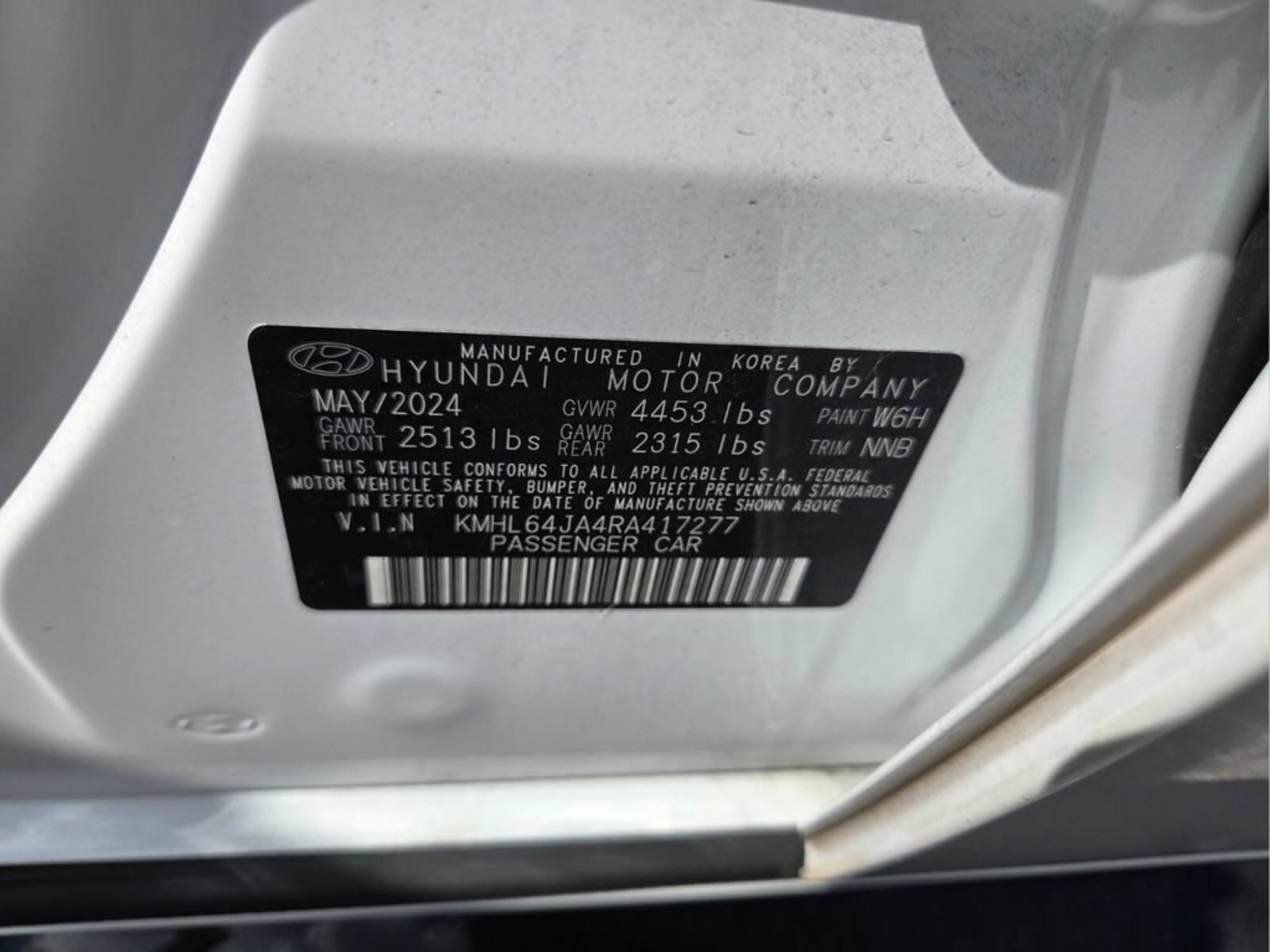 Used 2024 Serenity White Hyundai SEL image 19
