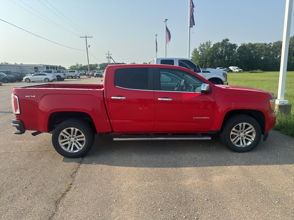 Used 2016 Cardinal Red GMC 4WD SLT image 8