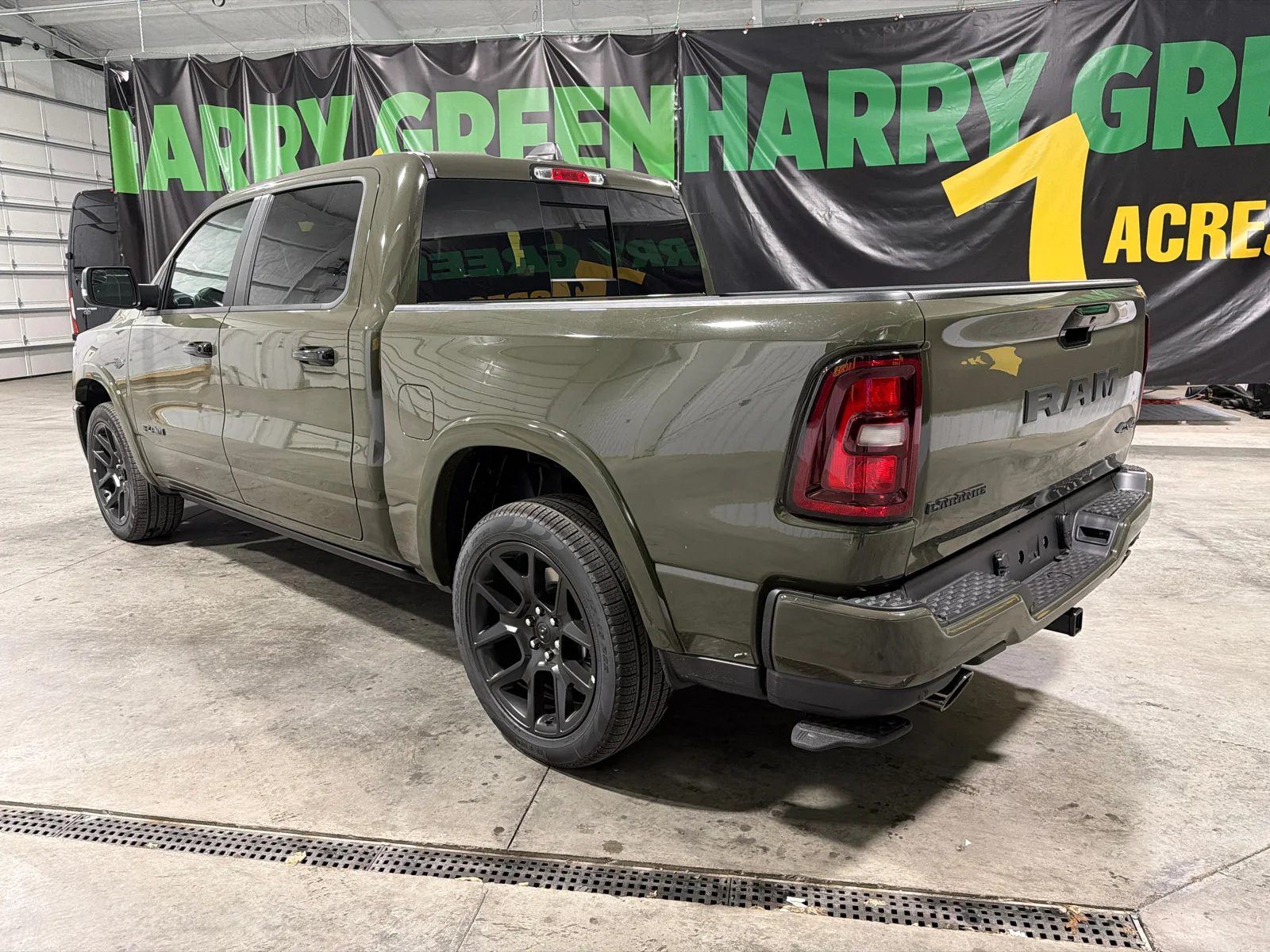 New 2027 Tank Exterior Paint RAM Laramie image 5