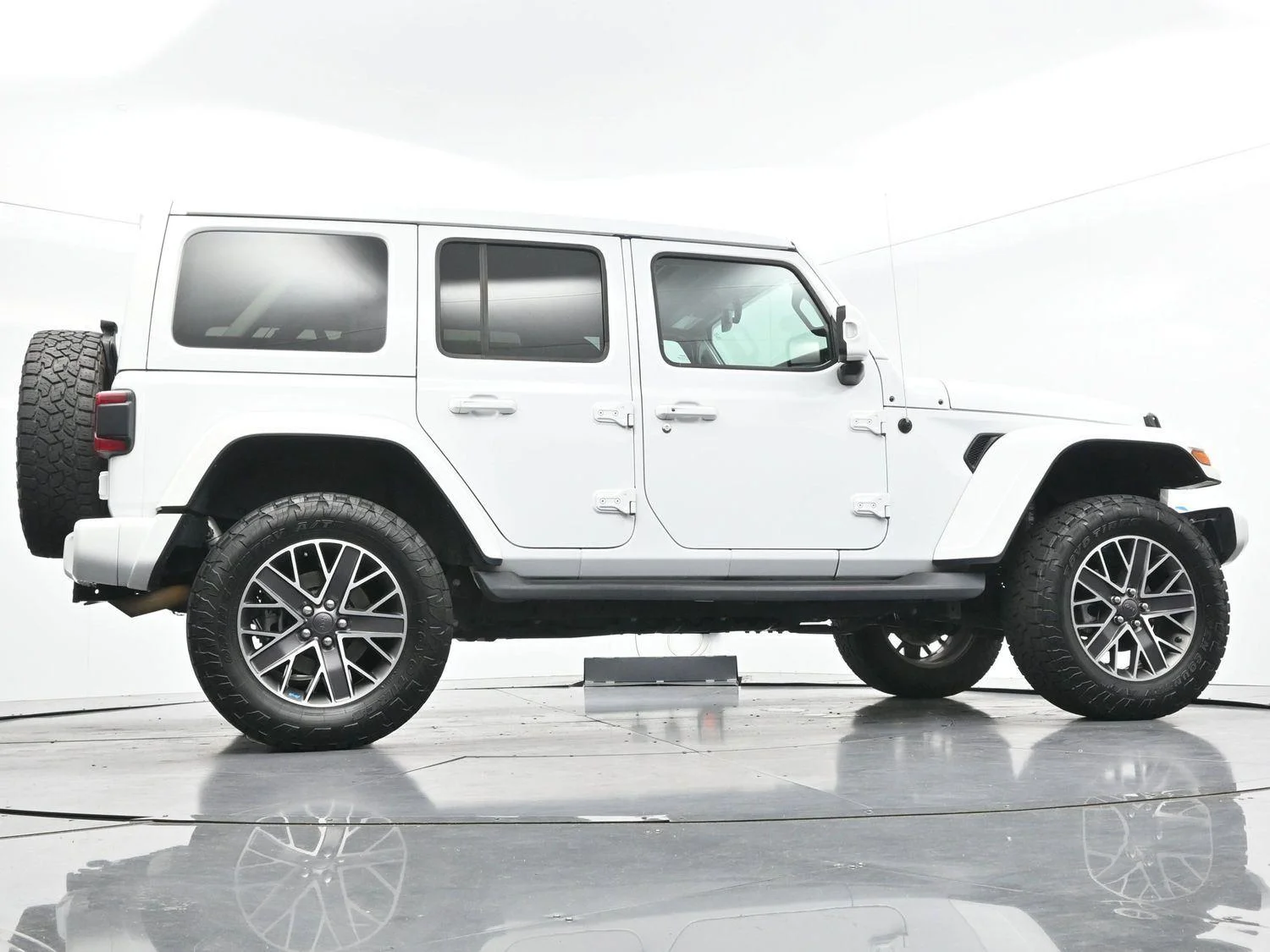 Used 2023 Bright White Clearcoat Jeep Sahara High Altitude image 52