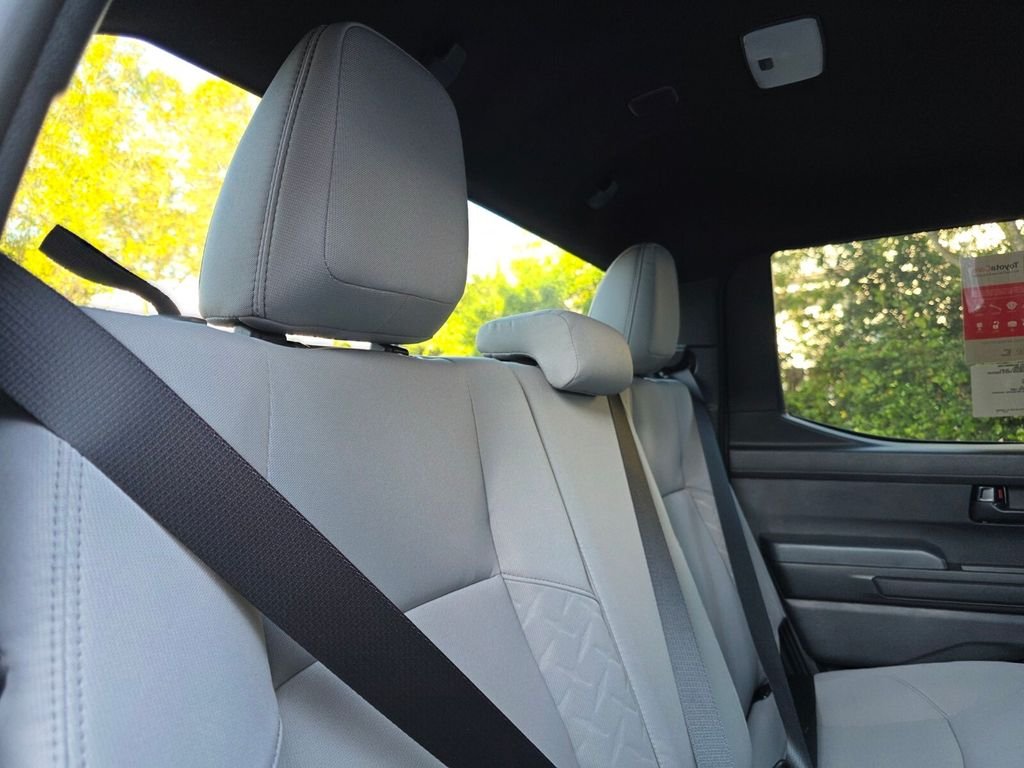 2026 Toyota Tacoma SR5 - Photo 18