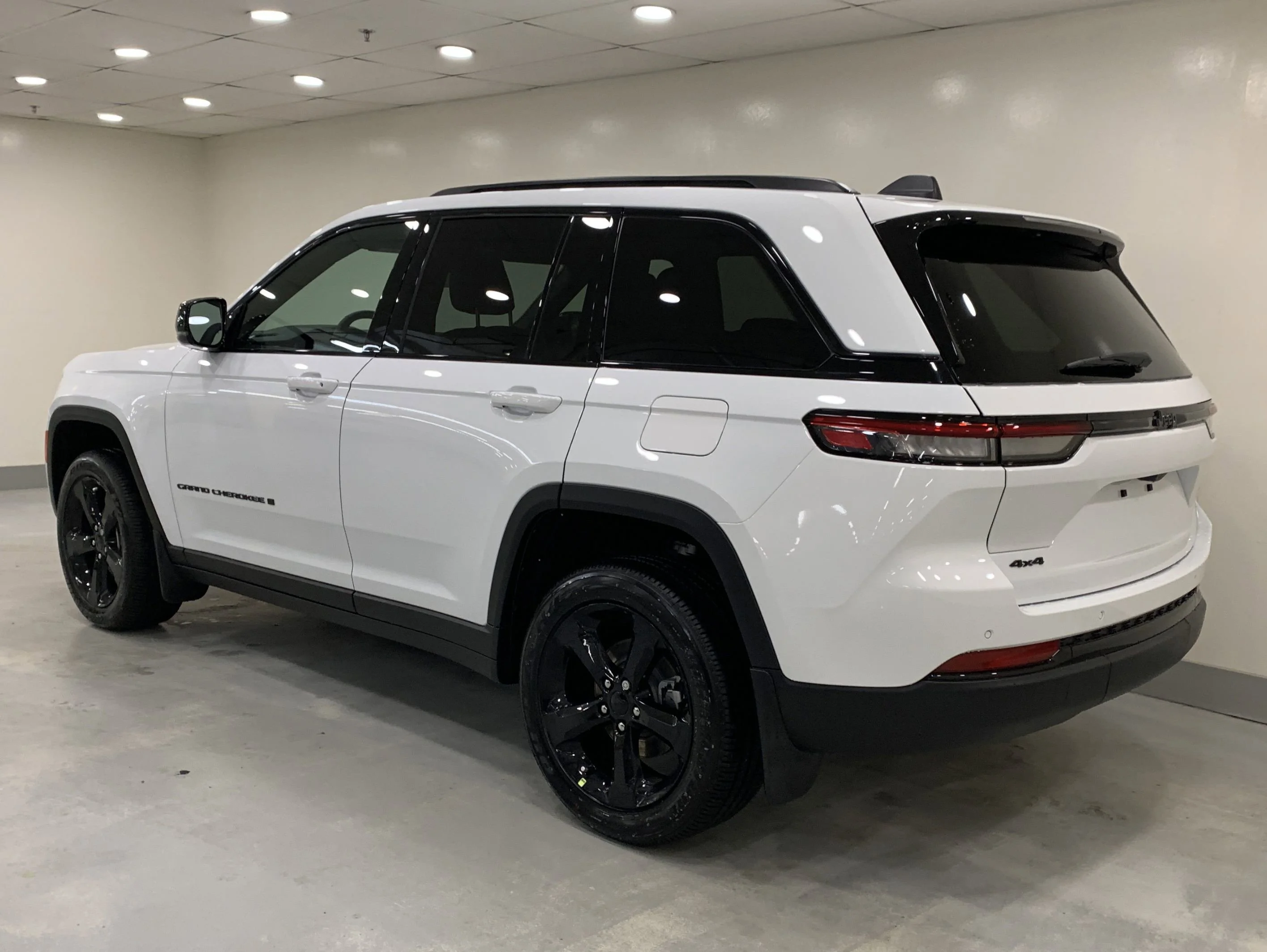New 2025 Bright White Jeep Altitude image 3