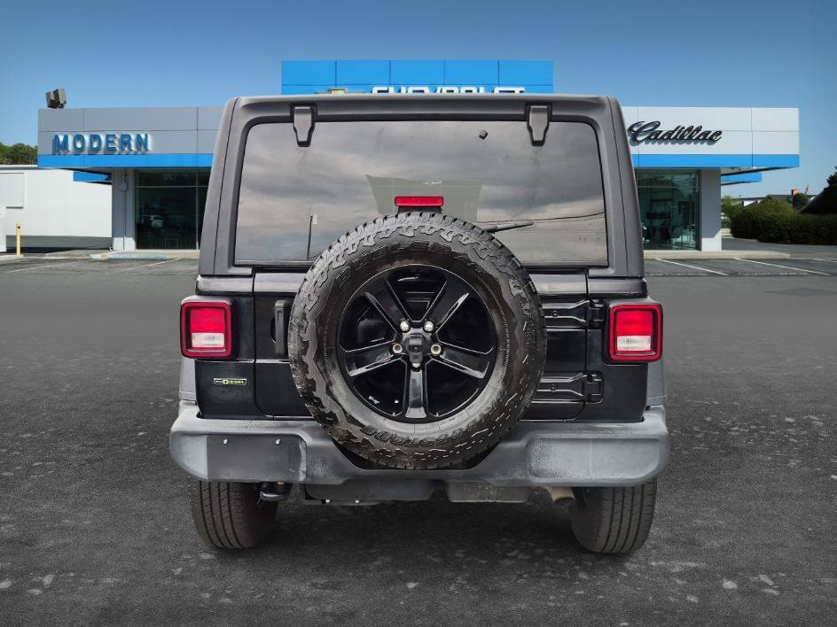 Used 2021 Black Clearcoat Jeep Unlimited Sport Altitude image 4