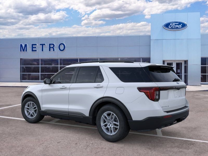 New 2026 Space White Metallic Ford Active image 5
