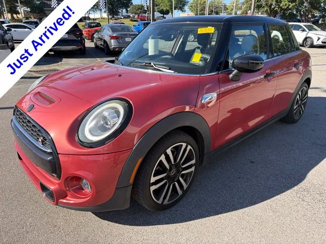 Used 2021  MINI Classic image 7