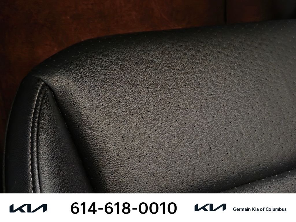 Used 2018  Volkswagen SEL image 27