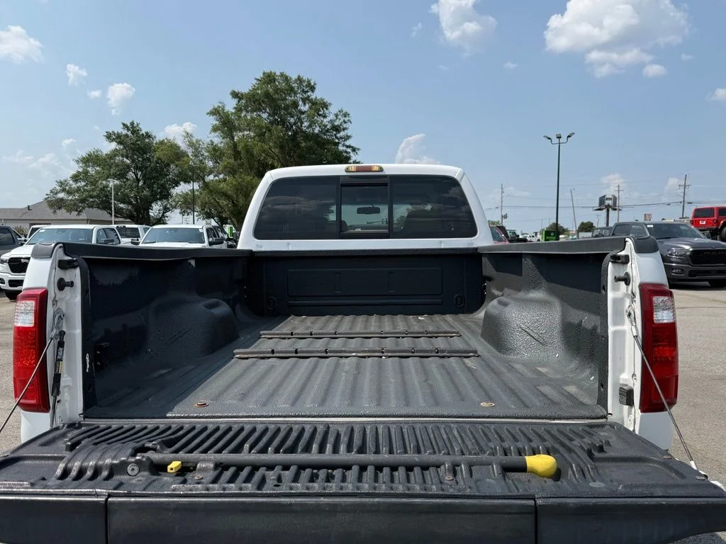 Used 2010  Ford  image 7