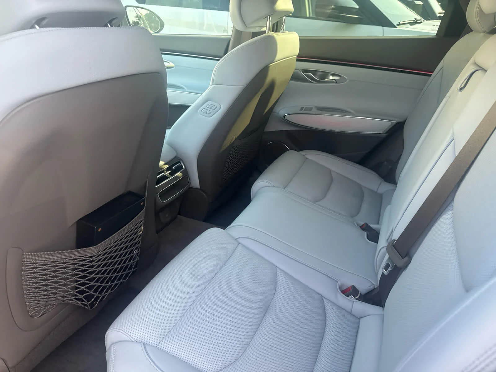 Used 2026 Savile Silver Genesis 2.5T Advanced image 16