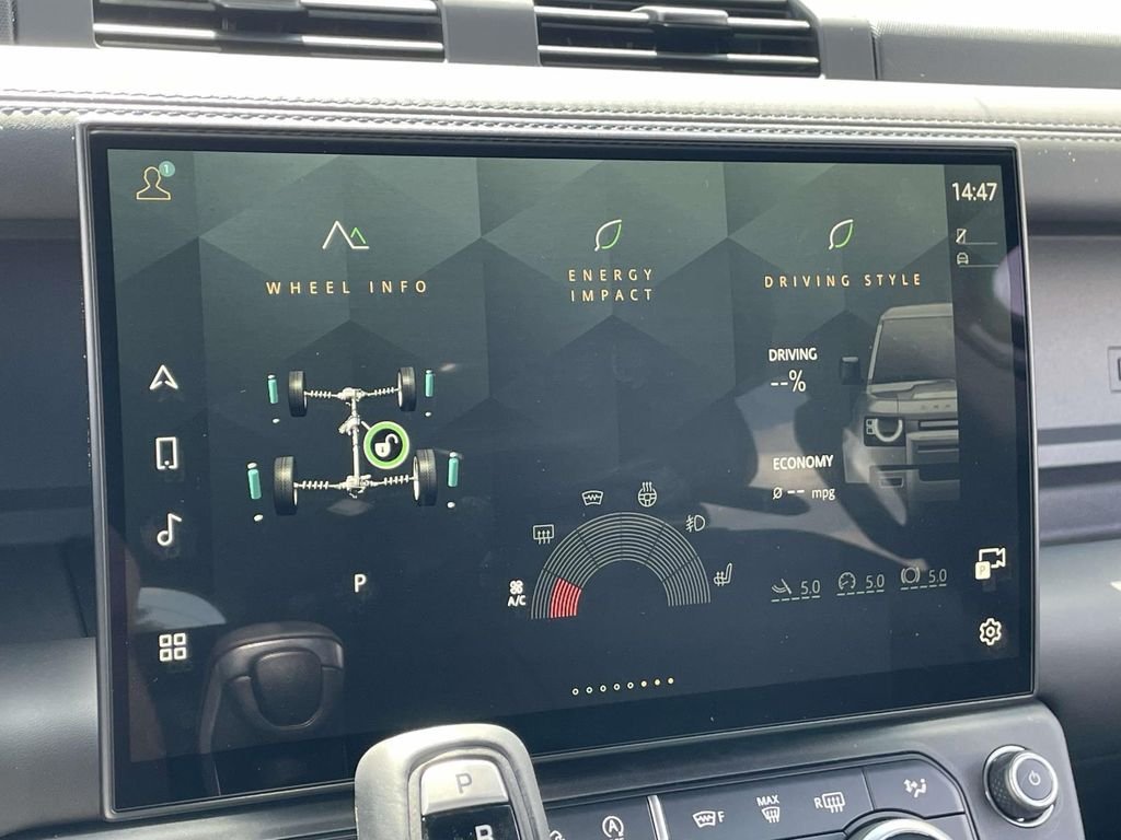 New 2026 Santorini Black Land Rover S image 25