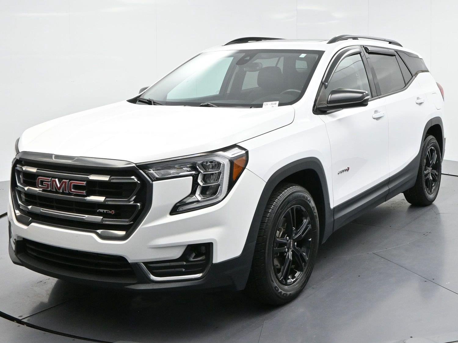Used 2022 Summit White GMC AT4 image 3