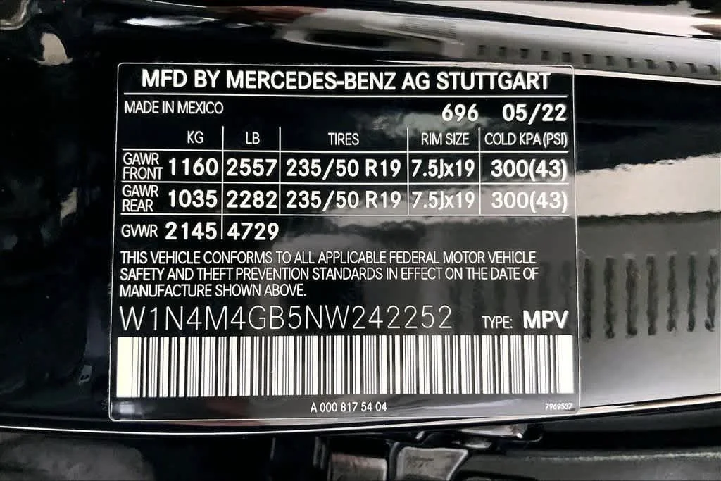 Certified Used 2022 Night Black Mercedes-Benz GLB 250 image 33