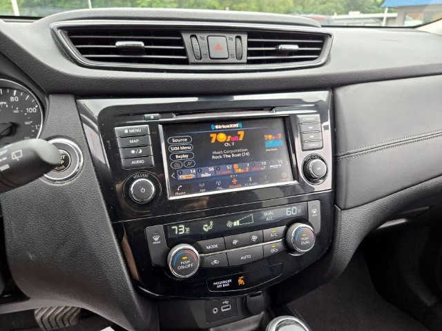 Used 2019 Black Nissan SL image 26