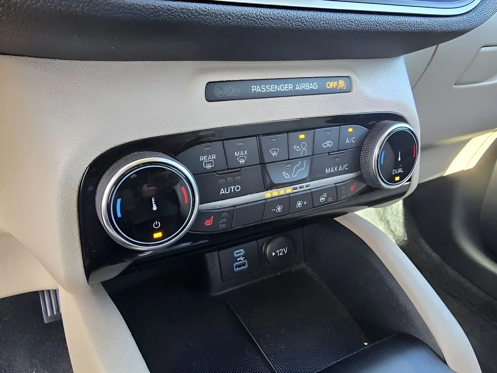 Used 2022 Carbonized Gray Metallic Ford SEL image 20