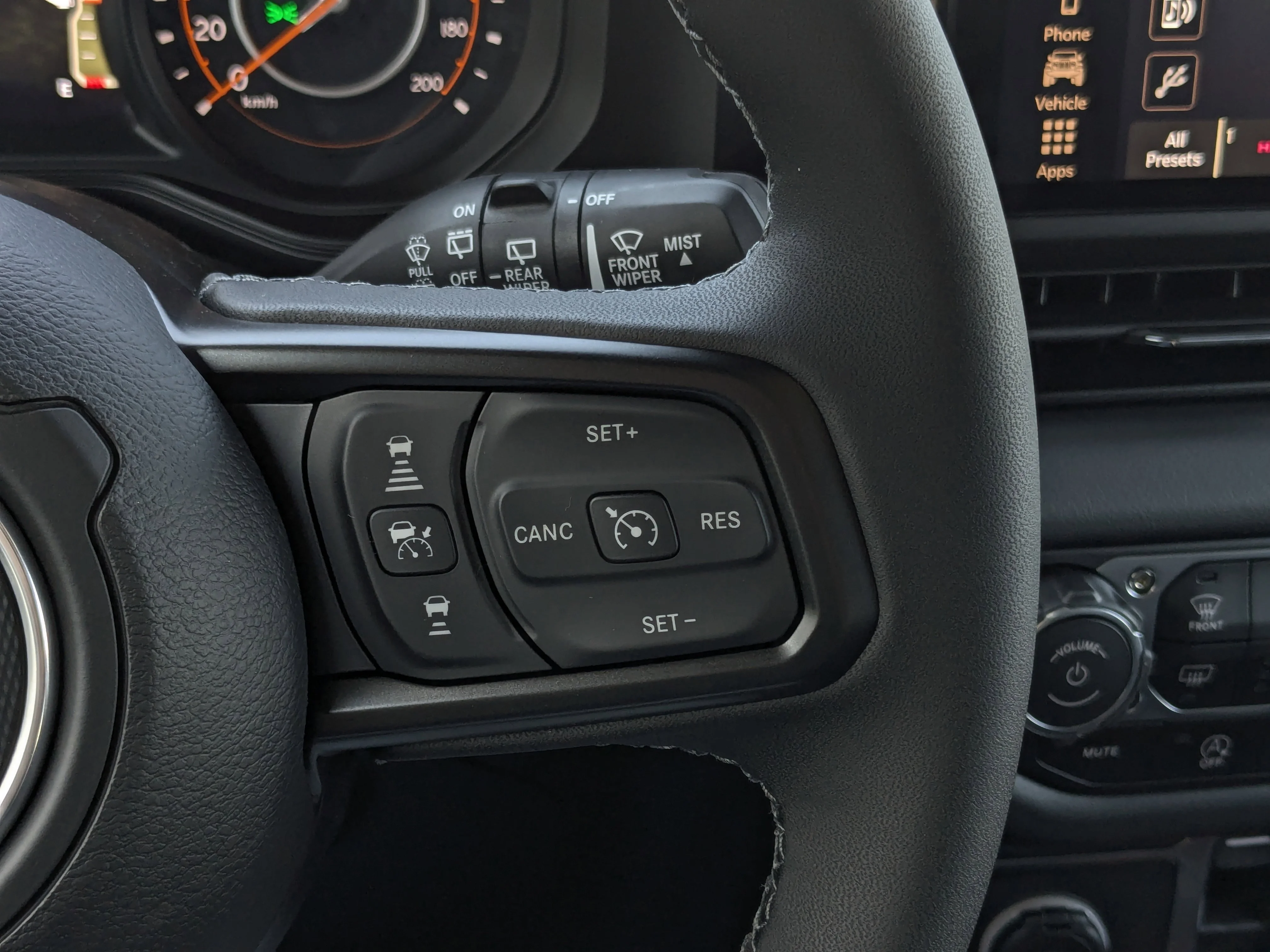 New 2025 Black Jeep Rubicon X - - 35 INCH A/T TIRES - Trailer Tow Group - Offroad Cam - Nappa leather seats & Tons More! image 17