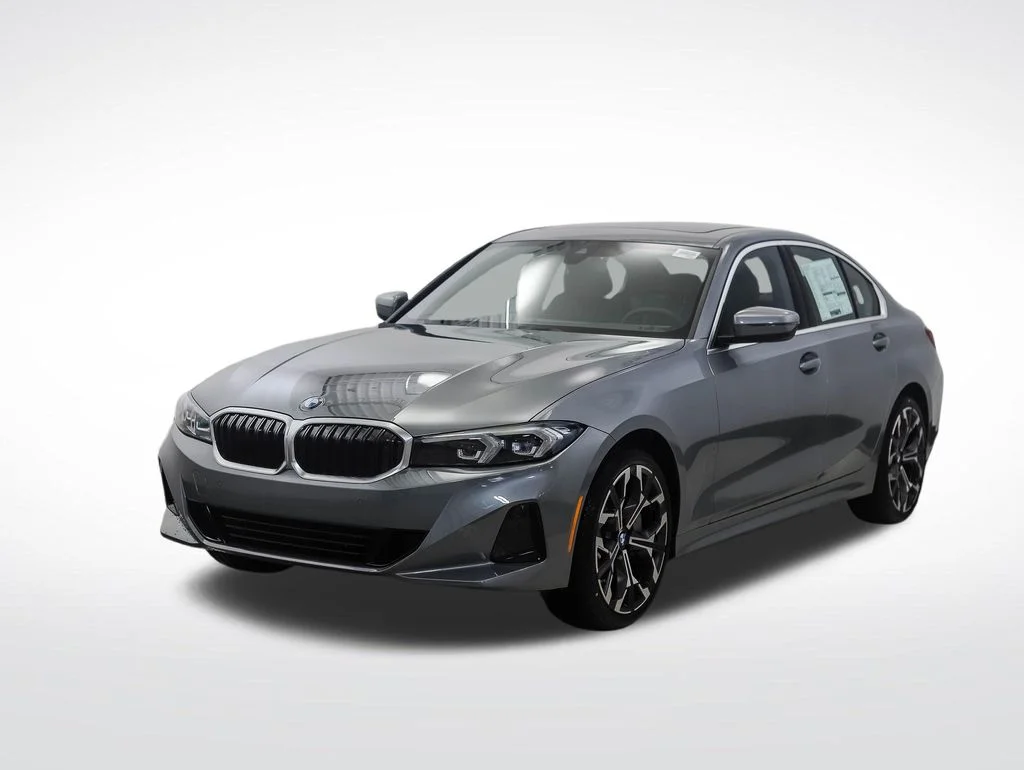 2026 BMW 3 Series 330i xDrive Sedan's photo