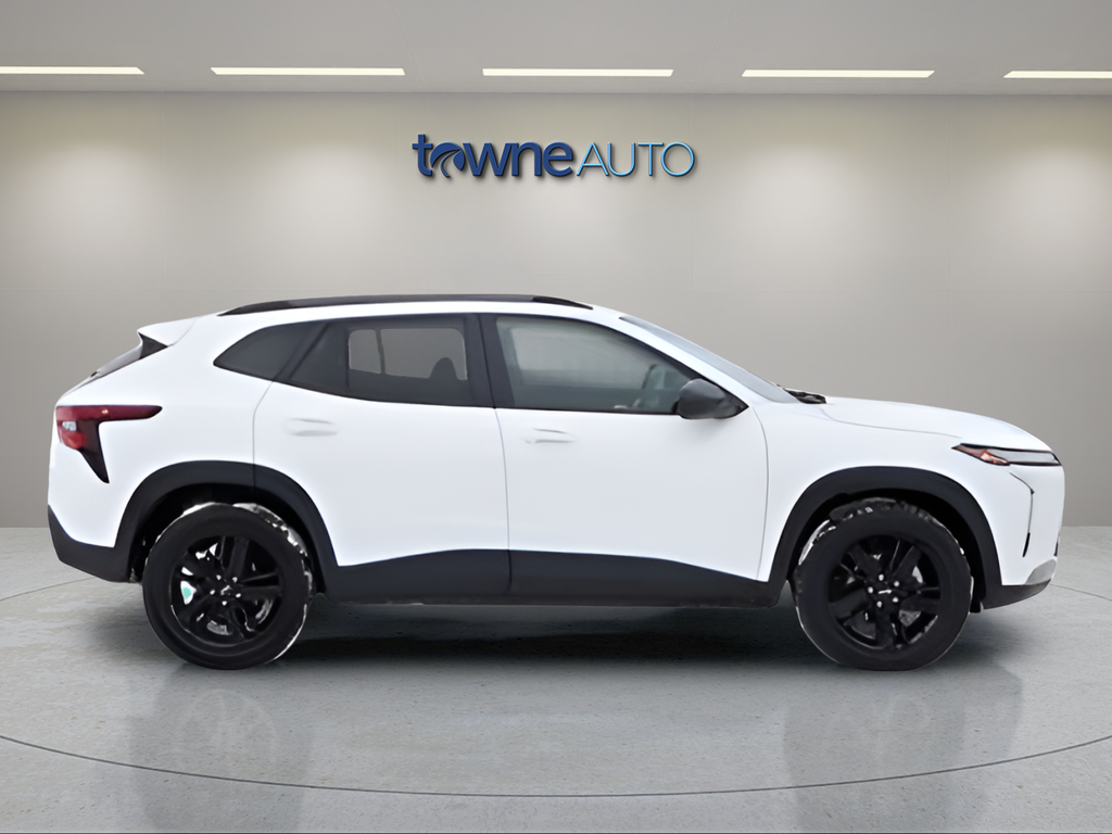 Used 2024 White Chevrolet ACTIV image 6