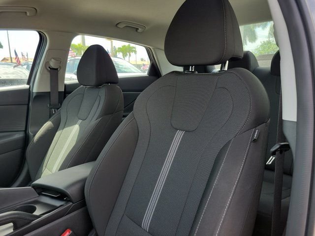 2026 Hyundai Elantra SE - Photo 17