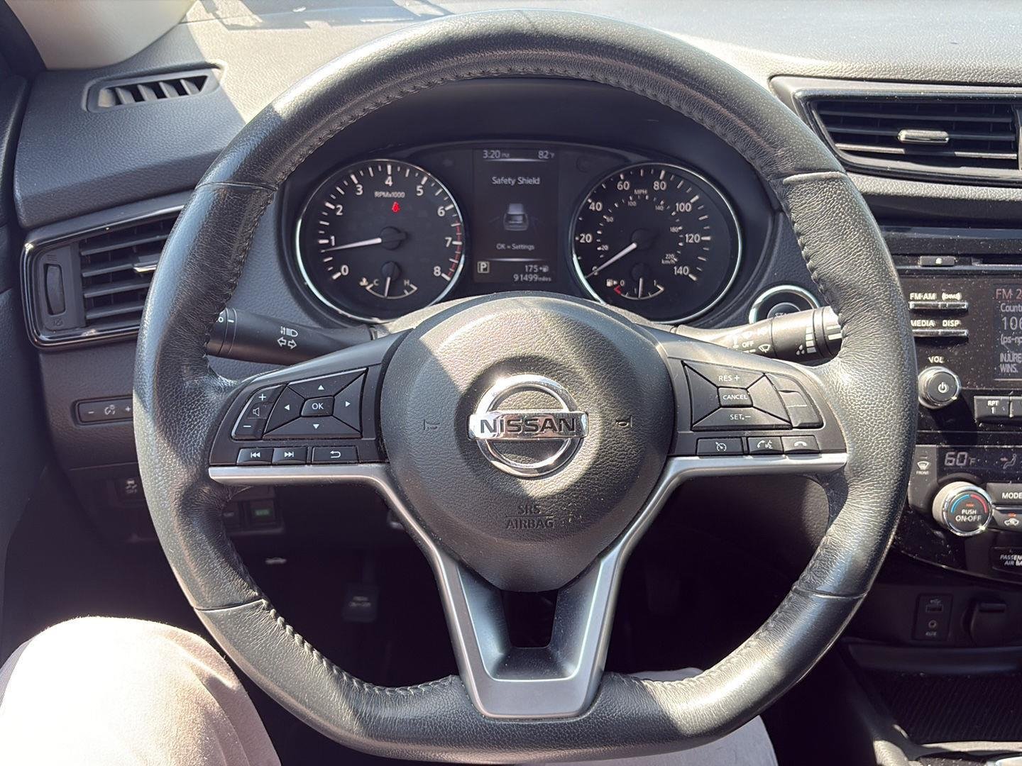 Used 2017 Midnight Jade Nissan SV image 16