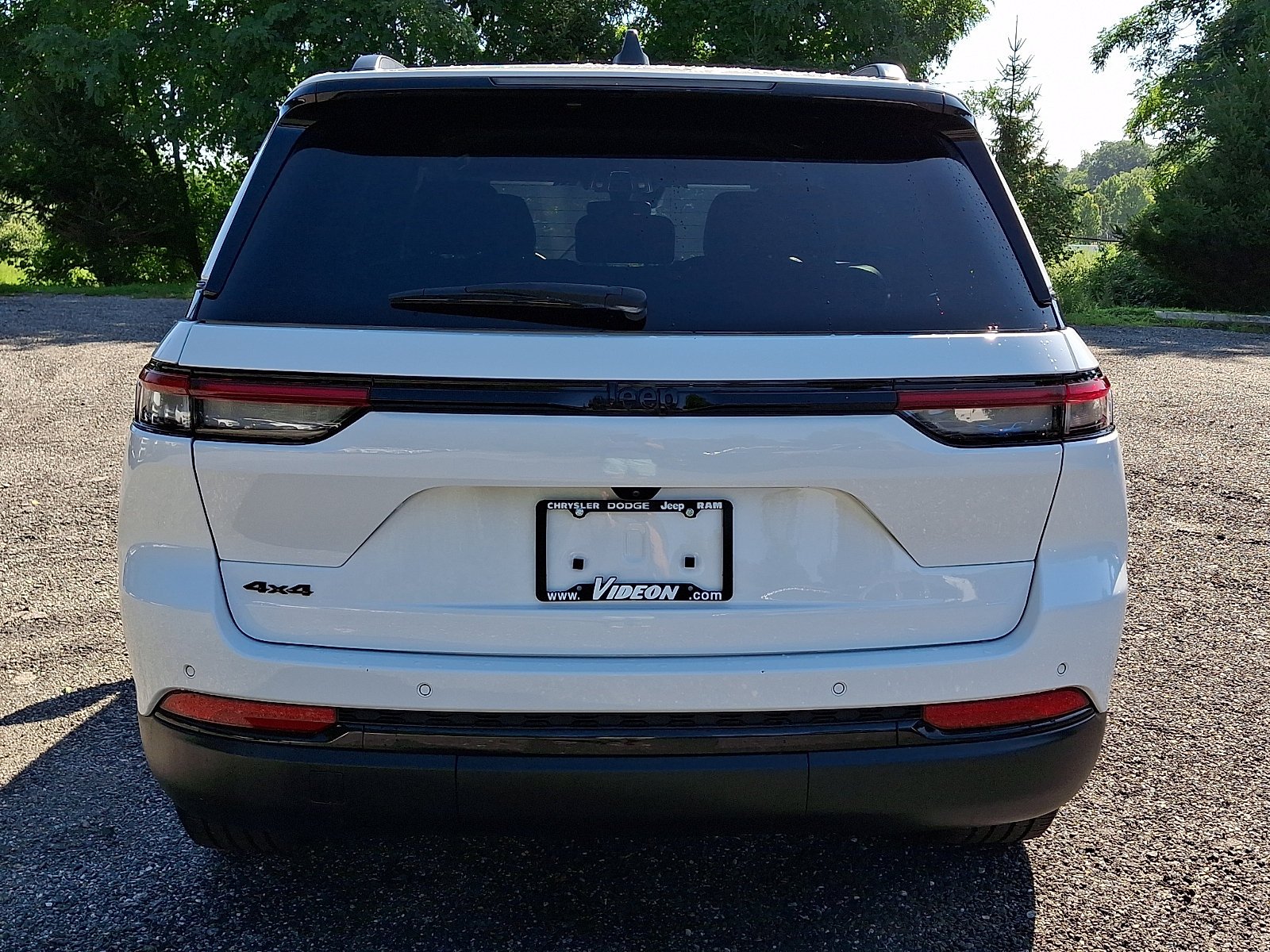 Used 2023 Bright White Clearcoat Jeep Altitude image 5