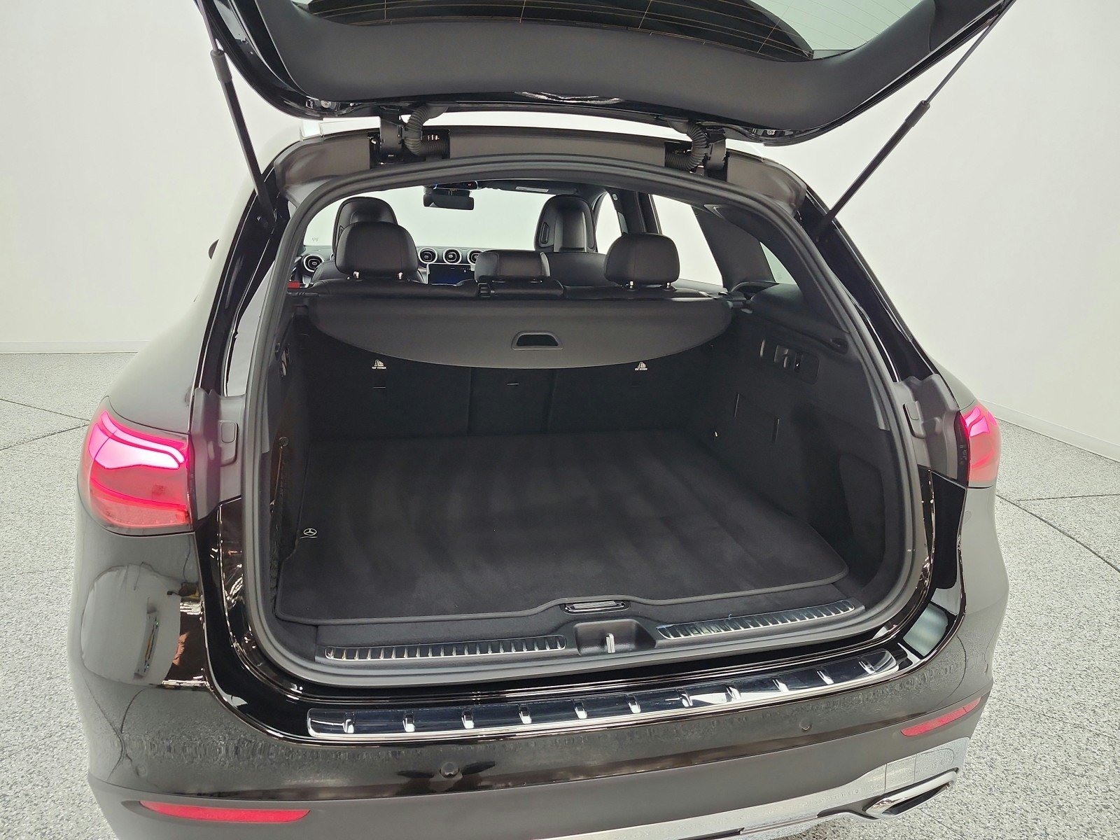 Certified Used 2026 Black Mercedes-Benz GLC 300 SUV image 20