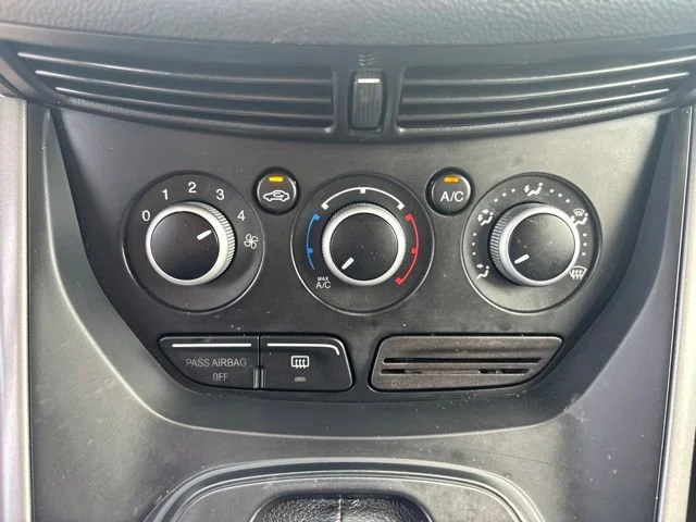 Used 2014 Red Ford SE image 7