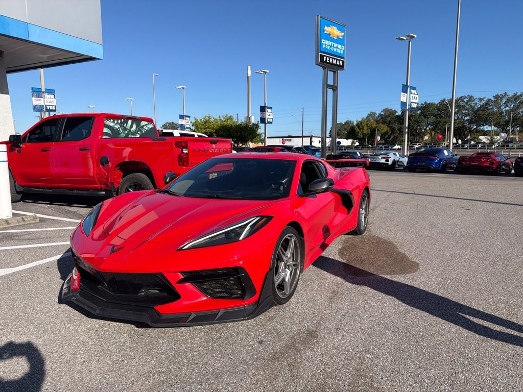 Used 2021 Red Chevrolet Stingray image 1