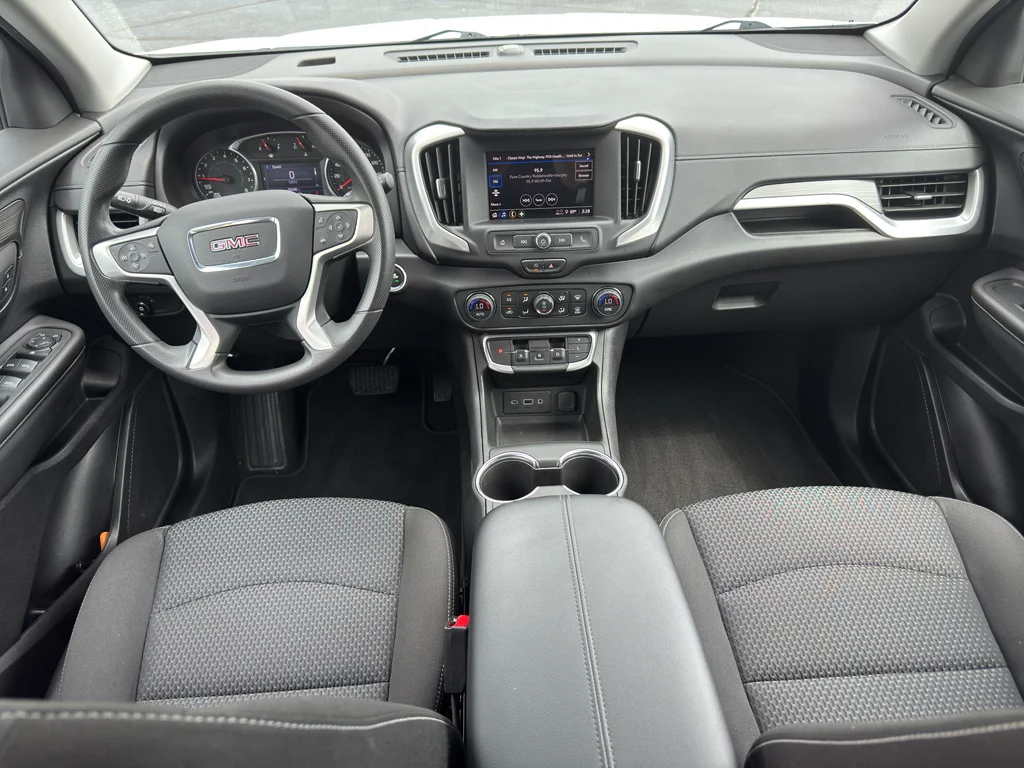Used 2022 Summit White GMC SLE image 18