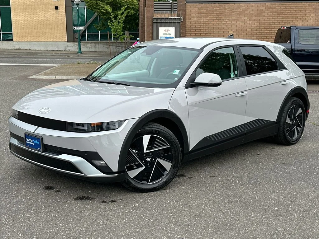 2025 Hyundai Ioniq 5 SE AWD's photo
