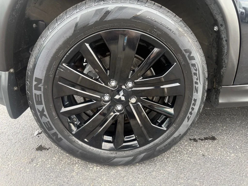 Certified Used 2021 Labrador Black Metallic Mitsubishi 2.0 LE image 48