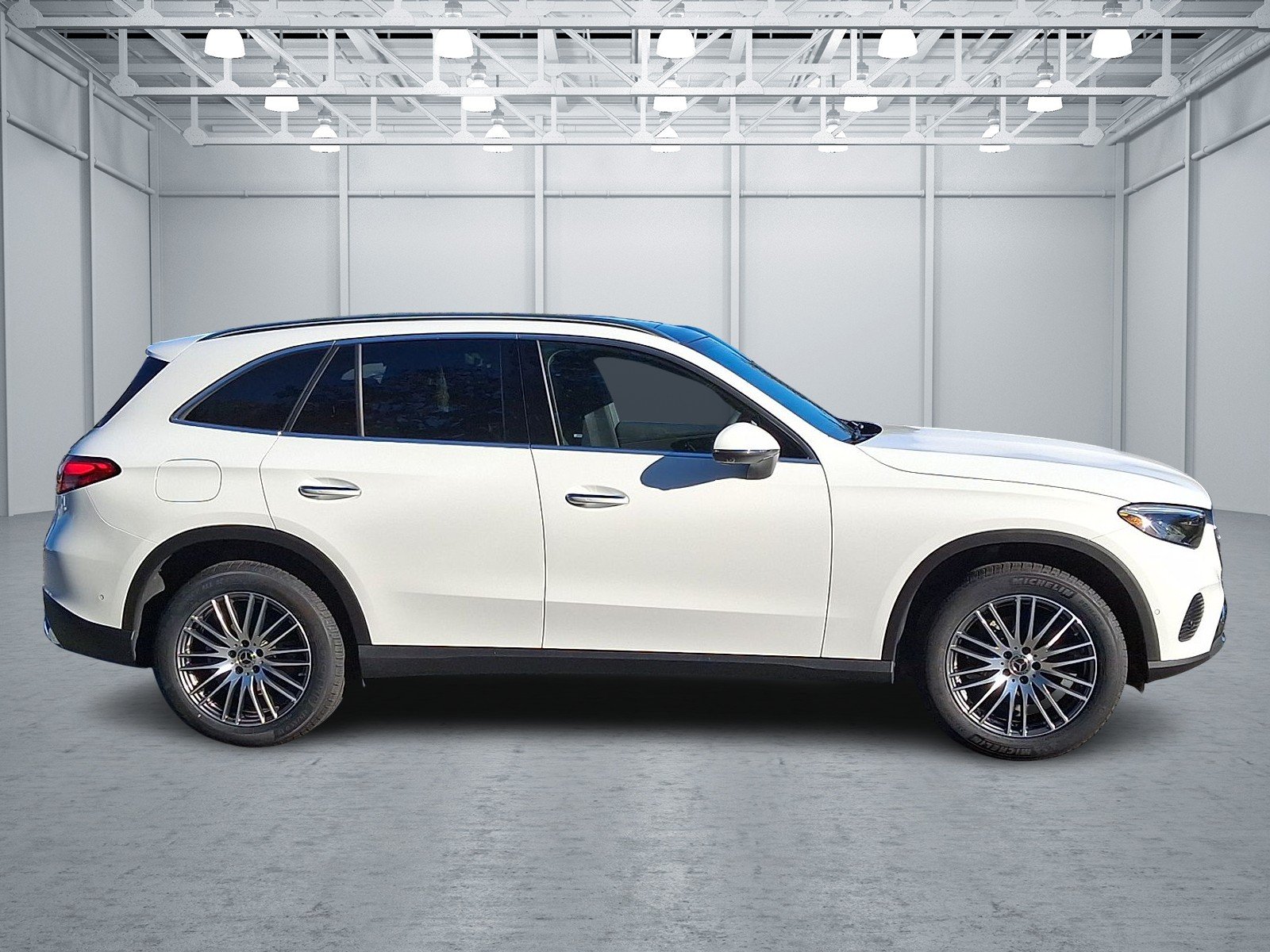 2025 Mercedes-Benz GLC Base - Photo 7