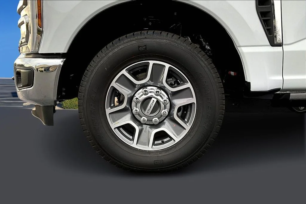 2026 Ford F-250 Super Duty Lariat - Photo 13