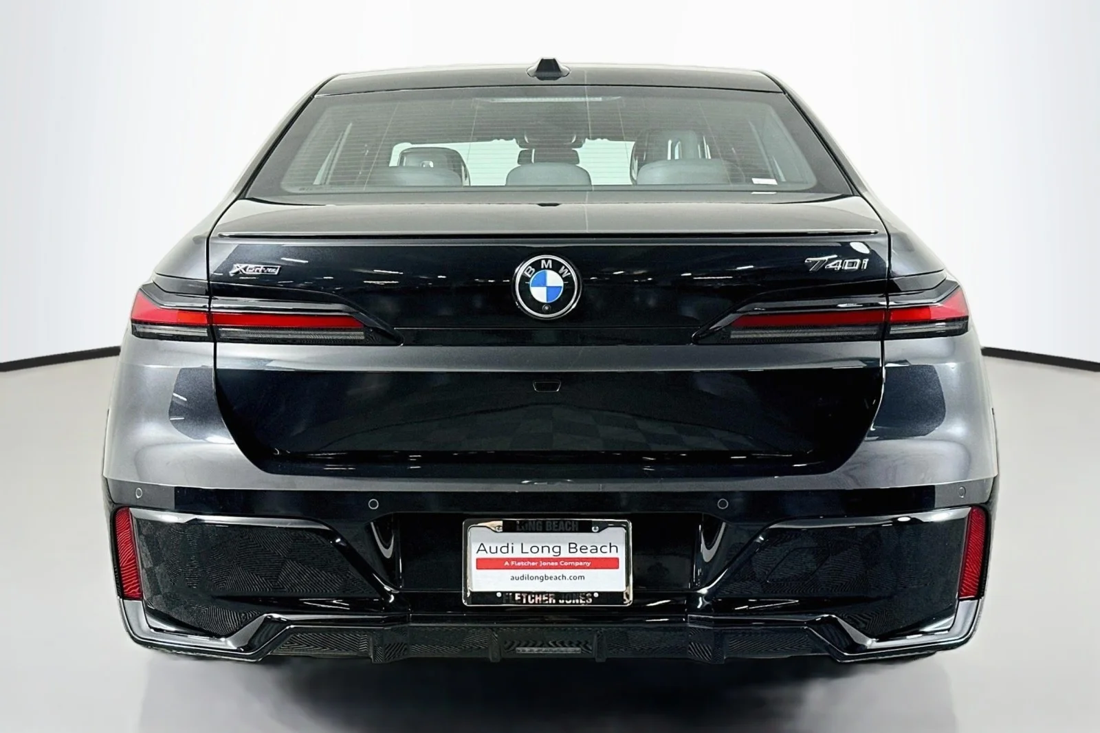 Used 2026 Black Sapphire Metallic BMW 740i xDrive image 3