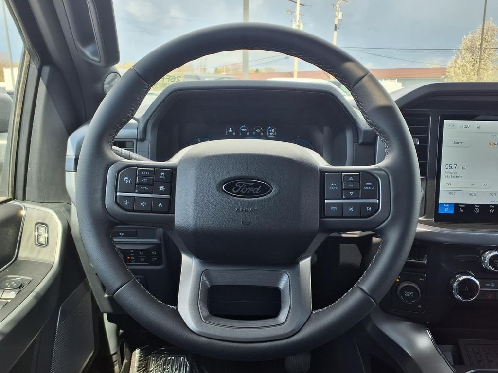 New 2026 Agate Black Metallic Ford XLT image 13