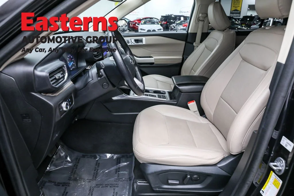 Used 2023 Black Ford Limited image 13