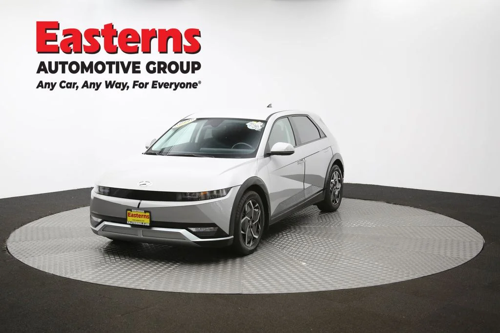Used 2023 Gray Hyundai SE image 51